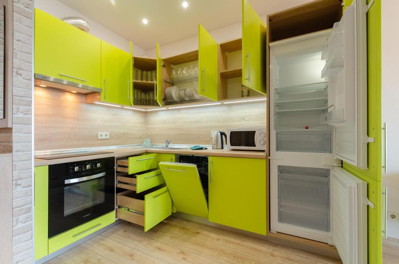 Petrovdom 41B-59B-90B-77B Stunning City View Apartments At Rc Kvartet, Central Railway Station Kyiv Exterior photo
