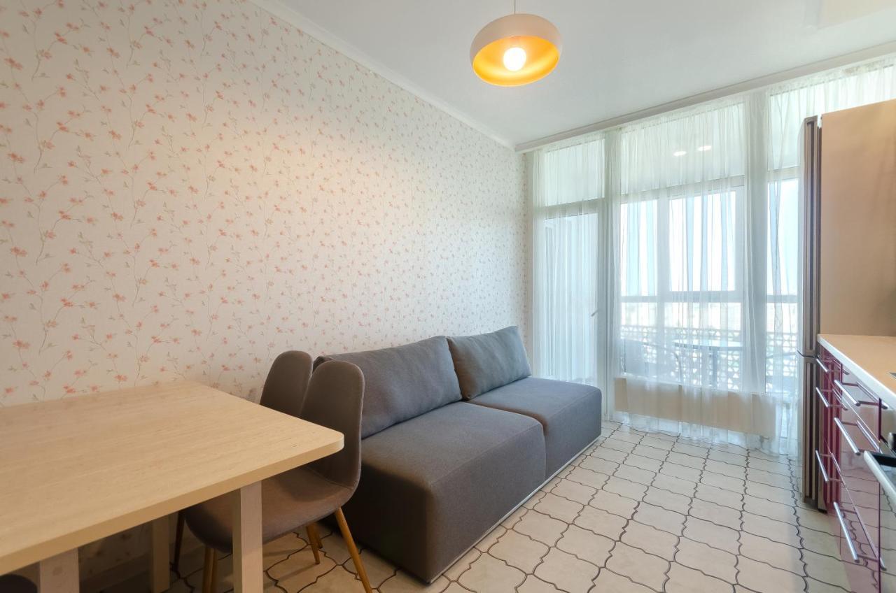 Petrovdom 41B-59B-90B-77B Stunning City View Apartments At Rc Kvartet, Central Railway Station Kyiv Exterior photo
