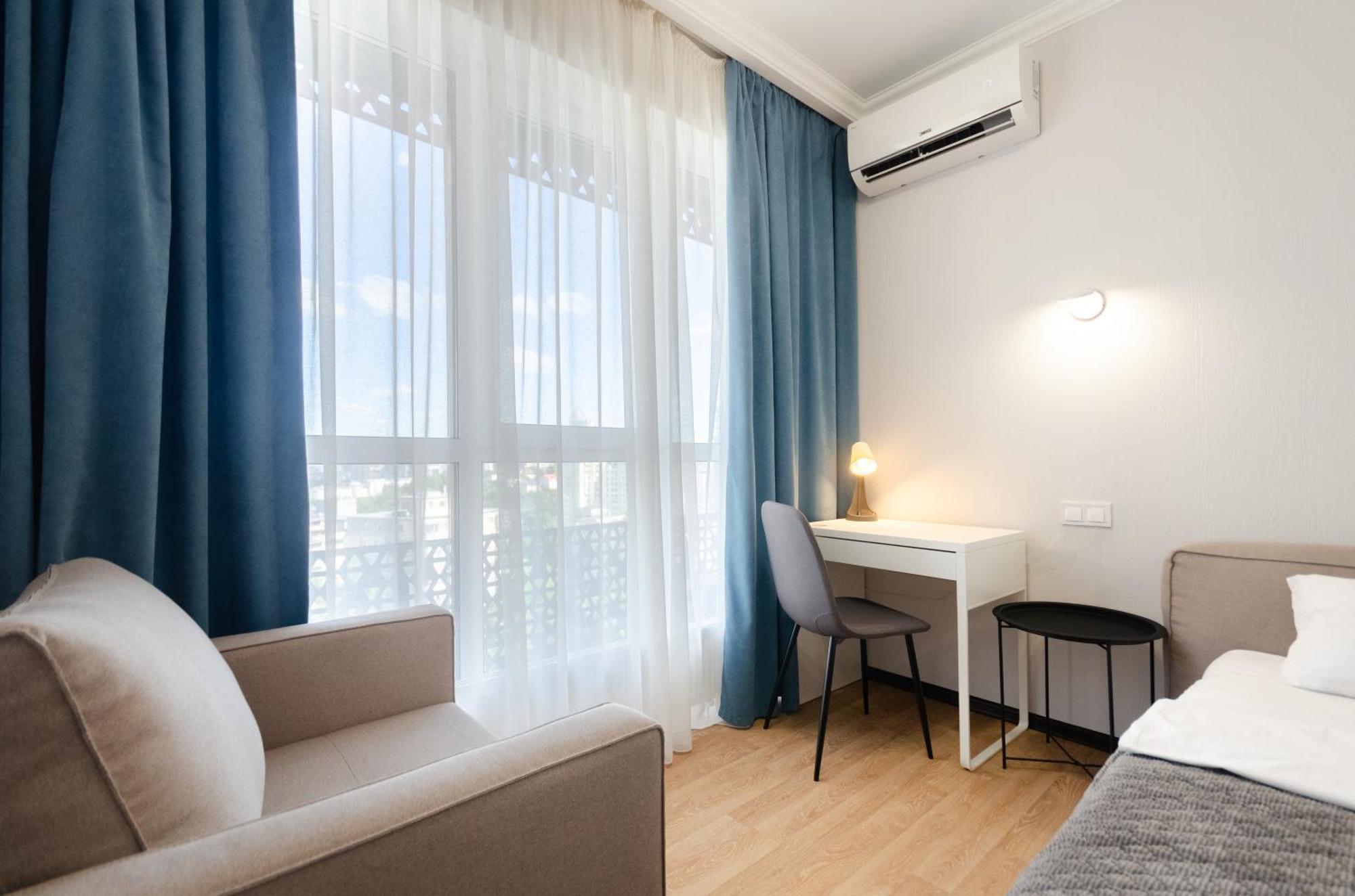 Petrovdom 41B-59B-90B-77B Stunning City View Apartments At Rc Kvartet, Central Railway Station Kyiv Exterior photo